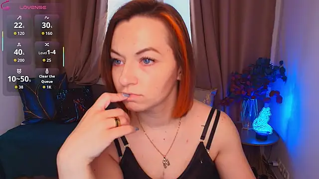 Snapshot of Serena_Foxxx chatting on 05/20/26, 01:56 Serena Foxxx online show from 05/20/26, 01:56