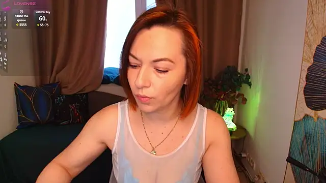 Snapshot of Serena_Foxxx chatting on 06/04/26, 01:33 Serena Foxxx online show from 06/04/26, 01:33