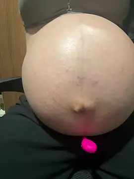 Snapshot of -Harper- chatting on 03/09/26, 01:48 -Harper- online show from 03/09/26, 01:48