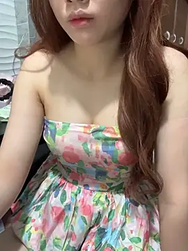 Snapshot of Beyeuuu chatting on 05/15/26, 03:46 Beyeuuu online show from 05/15/26, 03:46