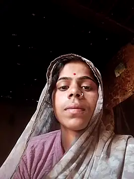 Snapshot of Hot_eras36 chatting on 10/10/25, 04:00 Hot eras36 online show from 10/10/25, 04:00