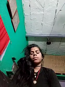 Snapshot of Hot_eras36 chatting on 10/13/25, 02:39 Hot eras36 online show from 10/13/25, 02:39