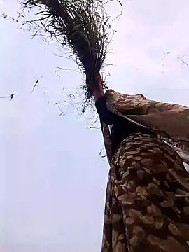 Snapshot of Hot_eras36 chatting on 10/21/25, 10:49 Hot eras36 online show from 10/21/25, 10:49