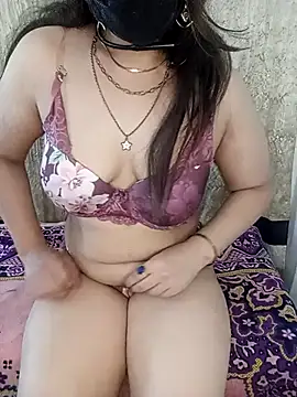 Snapshot of Engy- chatting on 11/10/25, 12:04 Engy- online show from 11/10/25, 12:04