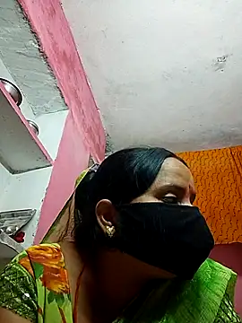 Snapshot of Cr_sonam chatting on 03/05/26, 04:58 Cr sonam online show from 03/05/26, 04:58