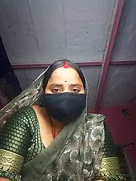 Snapshot of Cr_sonam chatting on 03/31/26, 11:27 Cr sonam online show from 03/31/26, 11:27