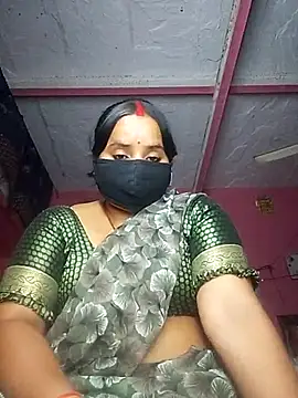 Snapshot of Cr_sonam chatting on 04/06/26, 10:27 Cr sonam online show from 04/06/26, 10:27