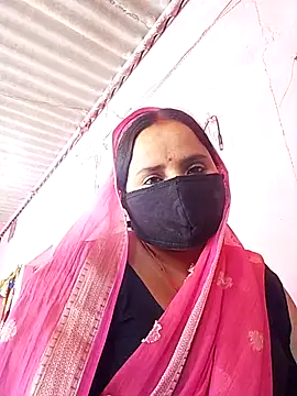 Snapshot of Cr_sonam chatting on 04/17/26, 05:43 Cr sonam online show from 04/17/26, 05:43