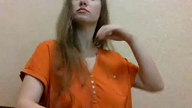 Snapshot of Lynirina chatting on 02/03/26, 01:04 Lynirina online show from 02/03/26, 01:04