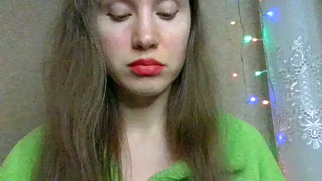 Snapshot of Lynirina chatting on 02/03/26, 11:43 Lynirina online show from 02/03/26, 11:43