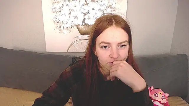 Evarey  online show from 11/03/25, 05:20