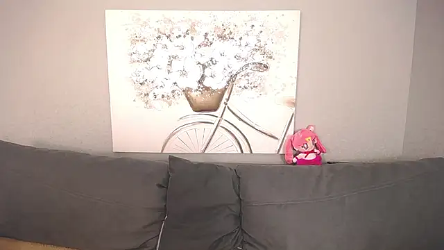 Evarey  online show from 11/04/25, 05:39