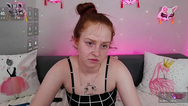 Snapshot of Evarey_ chatting on 06/23/26, 05:16 Evarey online show from 06/23/26, 05:16
