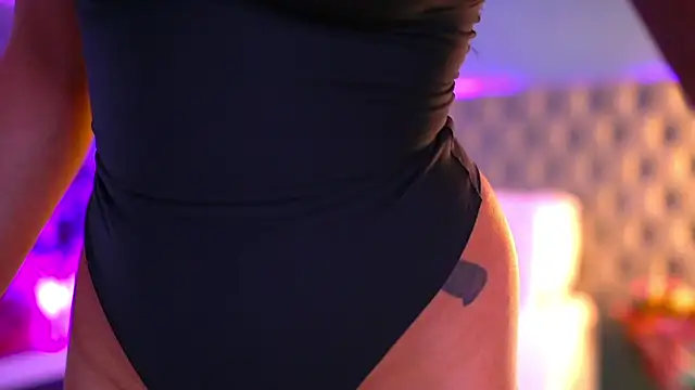 Snapshot of NatalieDelices chatting on 04/06/26, 05:47 NatalieDelices online show from 04/06/26, 05:47