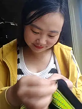 pi-pi-00 online show from 10/07/25, 02:53