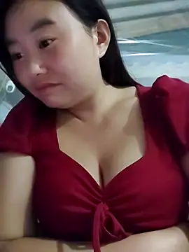 Snapshot of pi-pi-00 chatting on 10/11/25, 02:04 pi-pi-00 online show from 10/11/25, 02:04