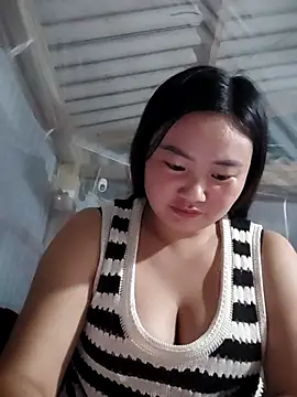 Snapshot of pi-pi-00 chatting on 10/19/25, 03:45 pi-pi-00 online show from 10/19/25, 03:45