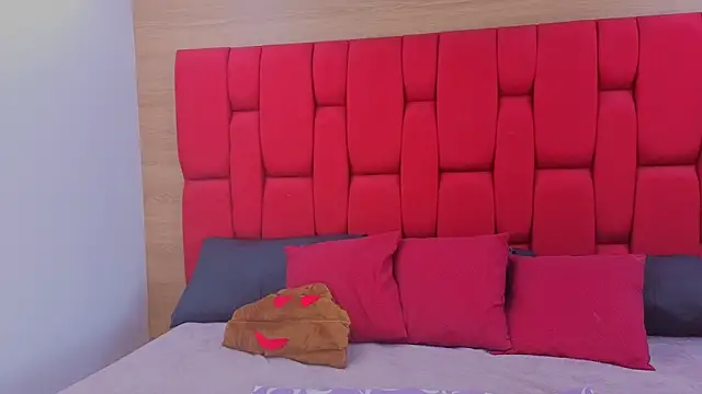 Snapshot of Abby-horny chatting on 12/16/25, 09:31 Abby-horny online show from 12/16/25, 09:31