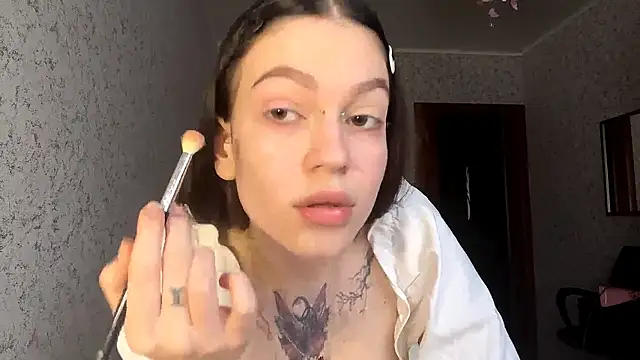 Snapshot of Wallazar_cute chatting on 10/07/25, 01:30 Wallazar cute online show from 10/07/25, 01:30