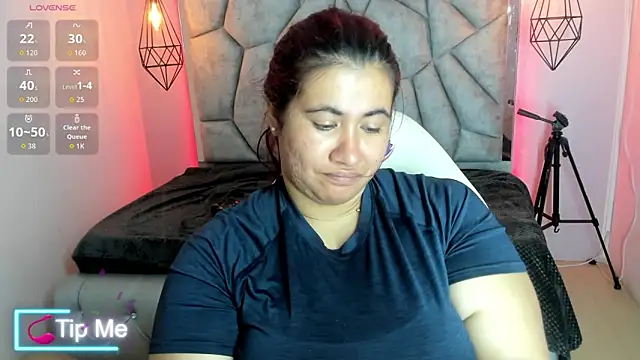 Addyy 02 online show from 05/27/26, 07:00