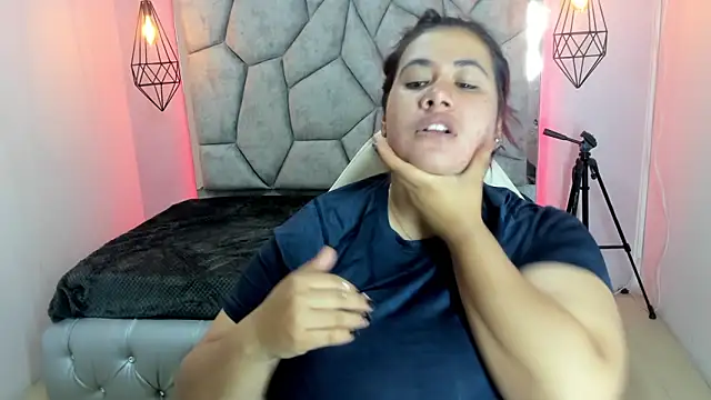 Addyy 02 online show from 06/03/26, 12:41