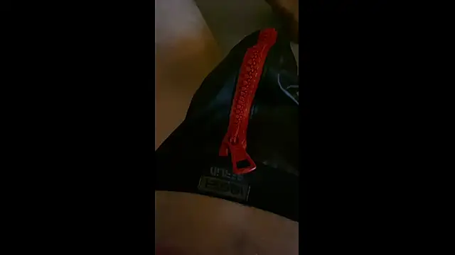 MolleDolle online show from 10/18/25, 12:02