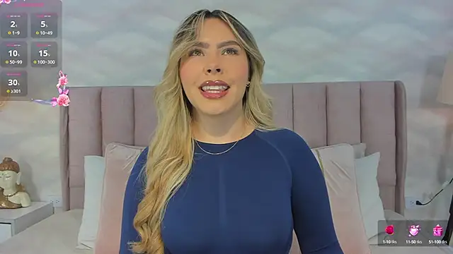 Snapshot of Katya_blonde chatting on 10/17/25, 12:19 Katya blonde online show from 10/17/25, 12:19