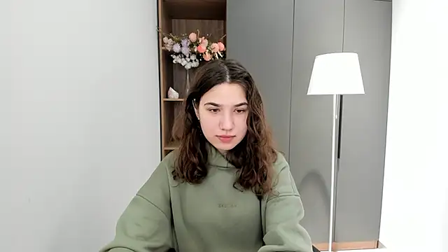 Snapshot of AmmieGerber chatting on 10/08/25, 05:38 AmmieGerber online show from 10/08/25, 05:38