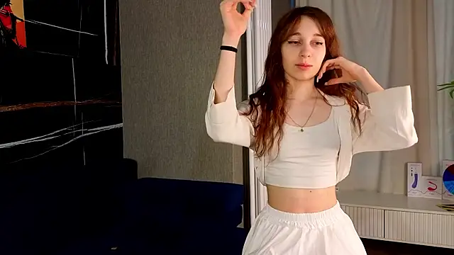 Snapshot of kitsun_ne chatting on 02/13/26, 05:36 kitsun ne online show from 02/13/26, 05:36