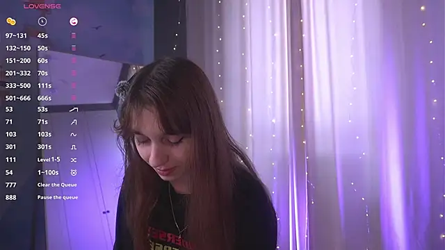 Snapshot of kitsun_ne chatting on 03/14/26, 08:20 kitsun ne online show from 03/14/26, 08:20