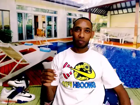 Snapshot of IndianMagicMike chatting on 10/31/25, 02:40 IndianMagicMike online show from 10/31/25, 02:40