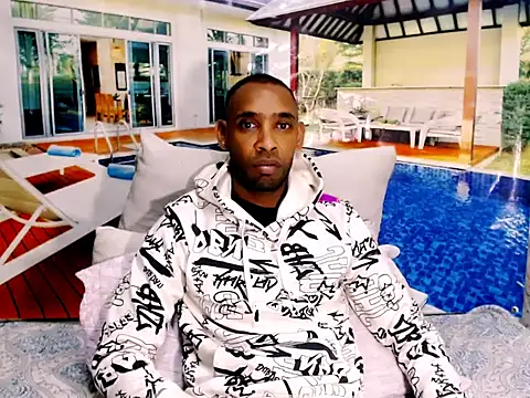 Snapshot of IndianMagicMike chatting on 11/25/25, 03:28 IndianMagicMike online show from 11/25/25, 03:28