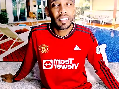 Snapshot of IndianMagicMike chatting on 12/05/25, 05:16 IndianMagicMike online show from 12/05/25, 05:16