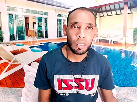 Snapshot of IndianMagicMike chatting on 12/15/25, 04:00 IndianMagicMike online show from 12/15/25, 04:00