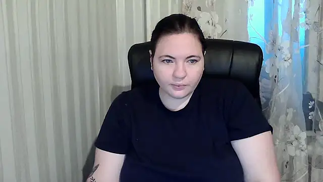 XLisaBlueXs  online show from 10/08/25, 04:32