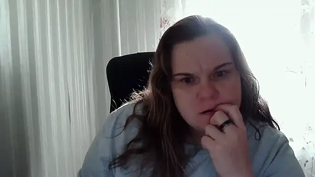 XLisaBlueXs  online show from 10/12/25, 06:56