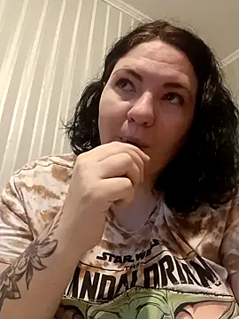 XLisaBlueXs  online show from 10/14/25, 10:27