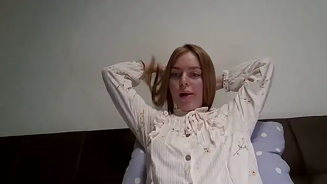 Snapshot of Selynora chatting on 03/16/26, 10:14 Selynora online show from 03/16/26, 10:14