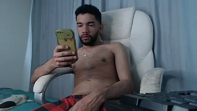 andresnoir  online show from 10/23/25, 02:38