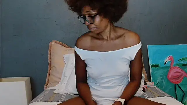 Snapshot of NaughtyCouga chatting on 11/28/25, 06:49 NaughtyCouga online show from 11/28/25, 06:49