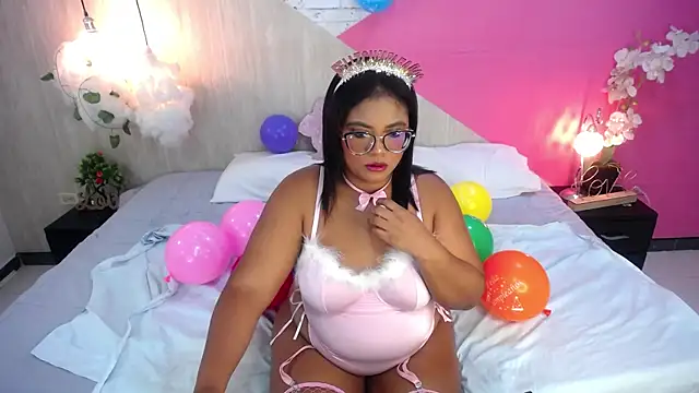 hannahjackson  online show from 10/26/25, 12:22