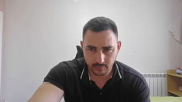 Snapshot of mastermute chatting on 06/15/26, 03:03 mastermute online show from 06/15/26, 03:03
