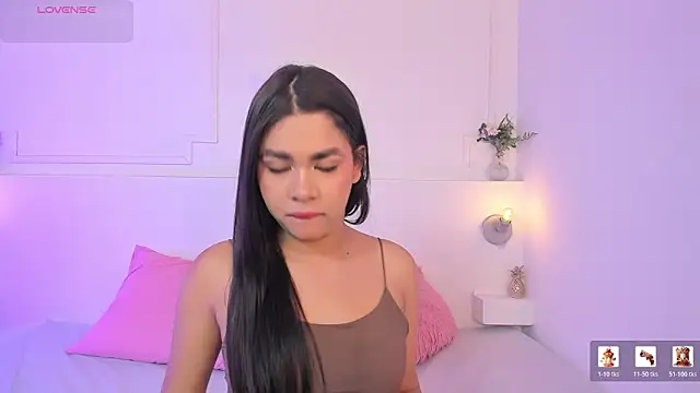 TianaGlow44 online show from 02/17/26, 10:56