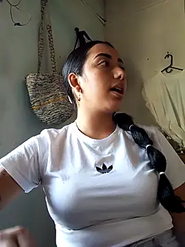 Snapshot of Queen_sofya chatting on 11/09/25, 08:29 Queen sofya online show from 11/09/25, 08:29