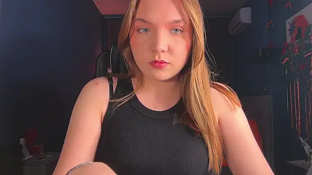 Snapshot of RebeccaEglitis chatting on 05/12/26, 05:21 RebeccaEglitis online show from 05/12/26, 05:21
