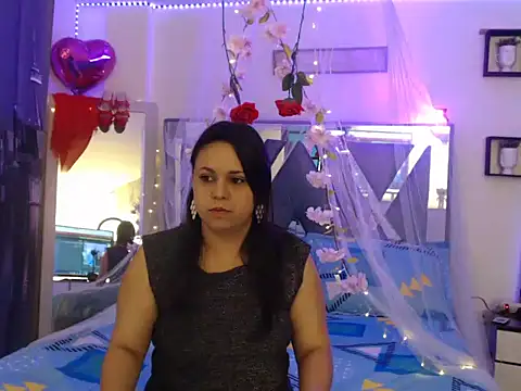 NicoleLerman online show from 10/21/25, 07:14