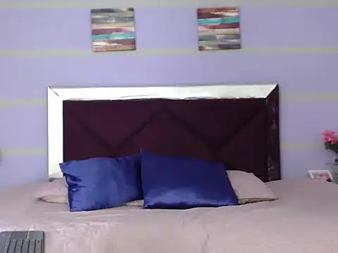 LizzyGrey  online show from 10/20/25, 07:25