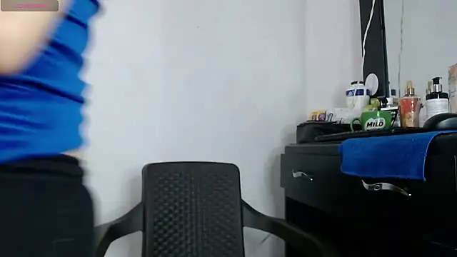 Snapshot of Damara_Rolands- chatting on 11/06/25, 05:47 Damara Rolands- online show from 11/06/25, 05:47