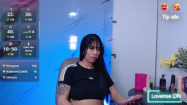 Snapshot of -HelloKitty_ chatting on 10/07/25, 08:44 -HelloKitty online show from 10/07/25, 08:44