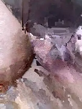 Snapshot of leiteiro2002 chatting on 04/25/26, 01:25 leiteiro2002 online show from 04/25/26, 01:25